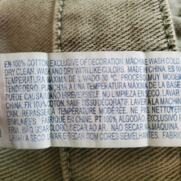 NWT Forever 21 Green Short - Picture 5 of 5